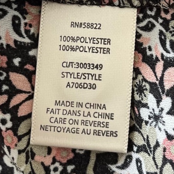 Max Studio Black Floral Print Pleated Tunic Blouse - Picture 6 of 6